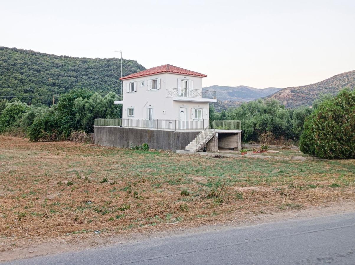 Zoi'S Hοuse.Vacation Home In Mani Near Vathi Beach Kültér fotó